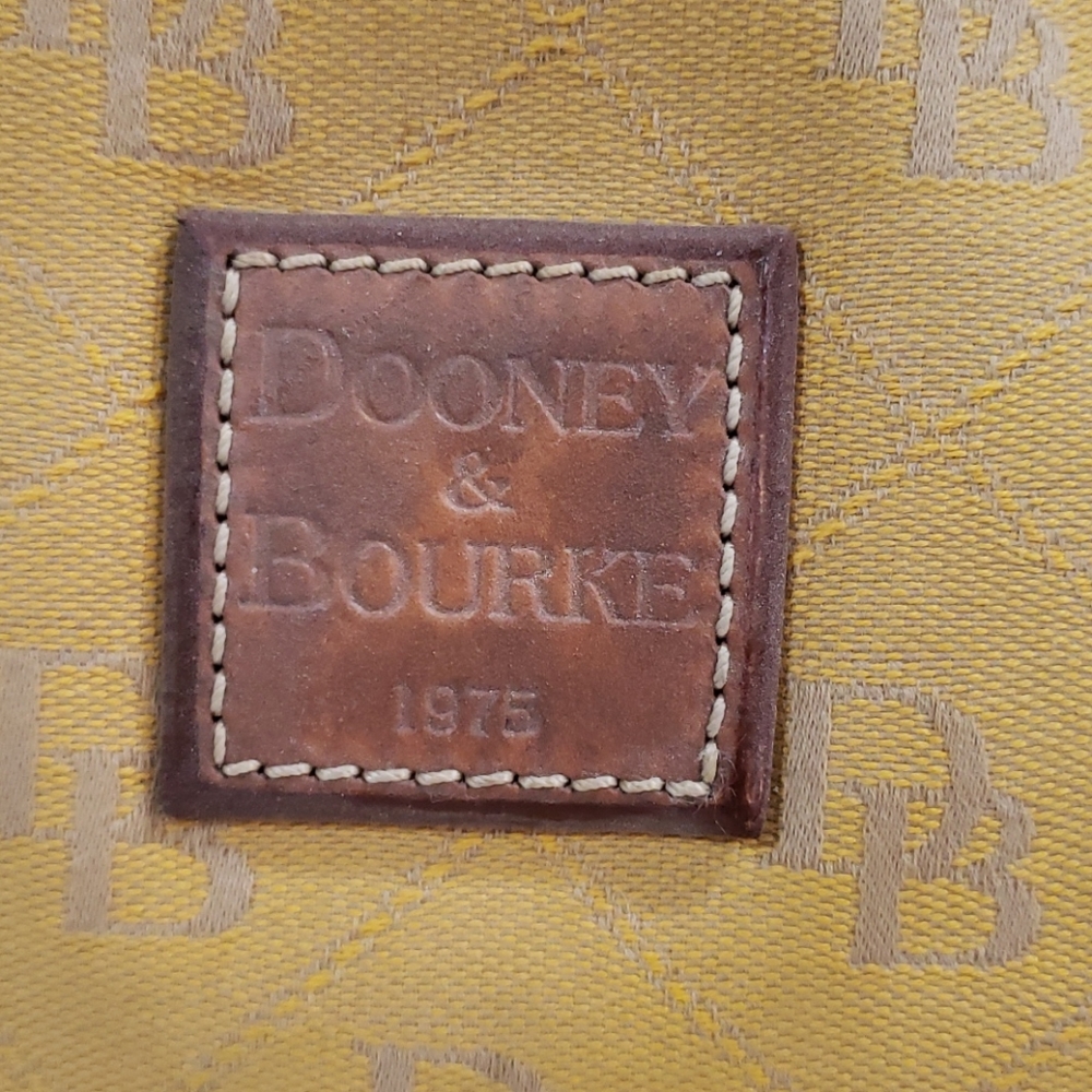 Dooney & Bourke